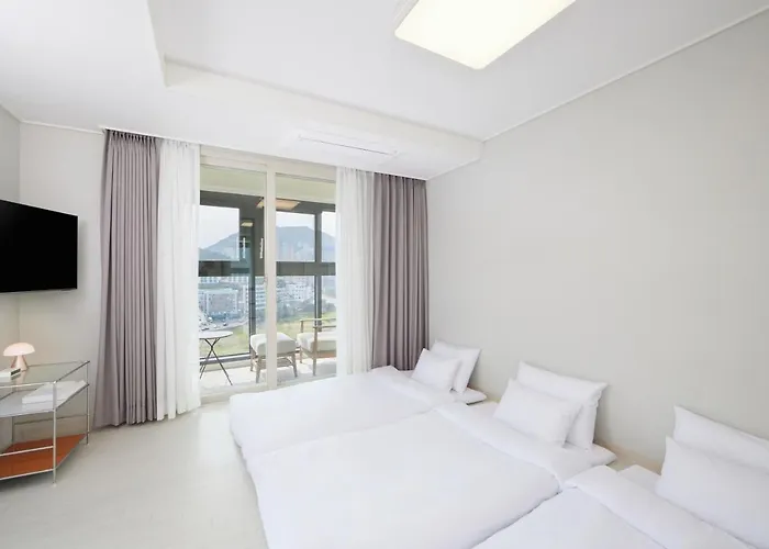 Hotel Shiftdoor Hari