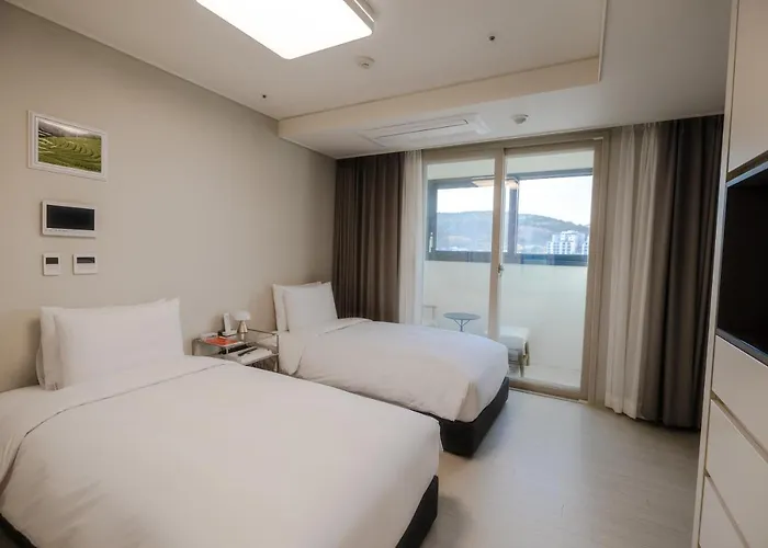 Hotel Shiftdoor Hari