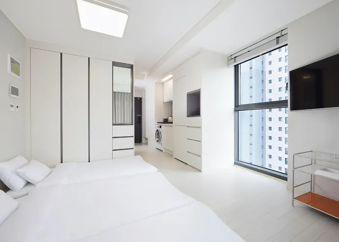 Shiftdoor Hari Hotel