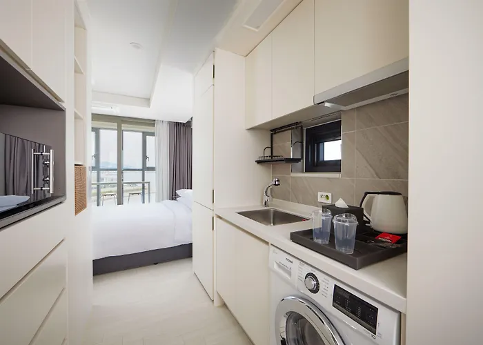 Hotel Shiftdoor Hari